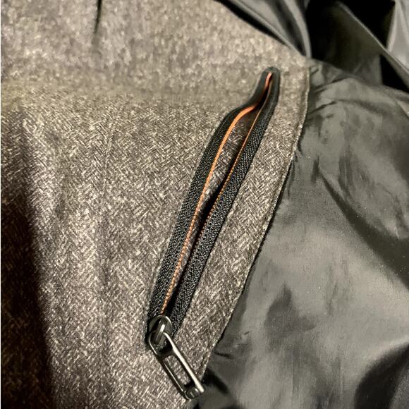 Tumi Tech Puffer Quilted Jacket - Picture 11 of 12